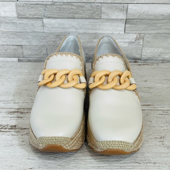 Dolce Vita Cream and Tan Platform Sneakers - Picture 4 of 11